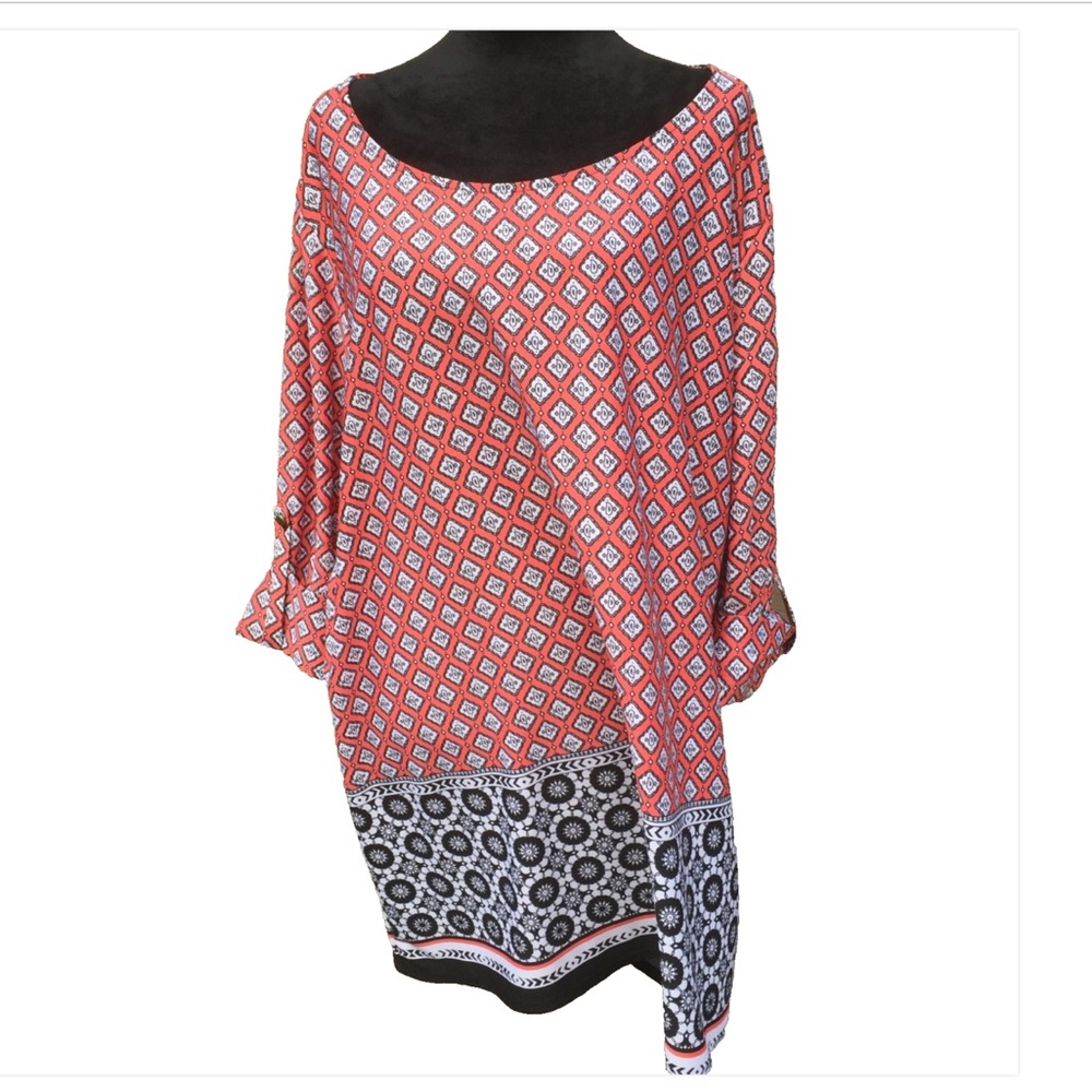 New Directions Abstract Design Tunic Blouse